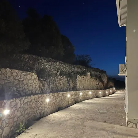 Anemar Lefkada Holiday home *